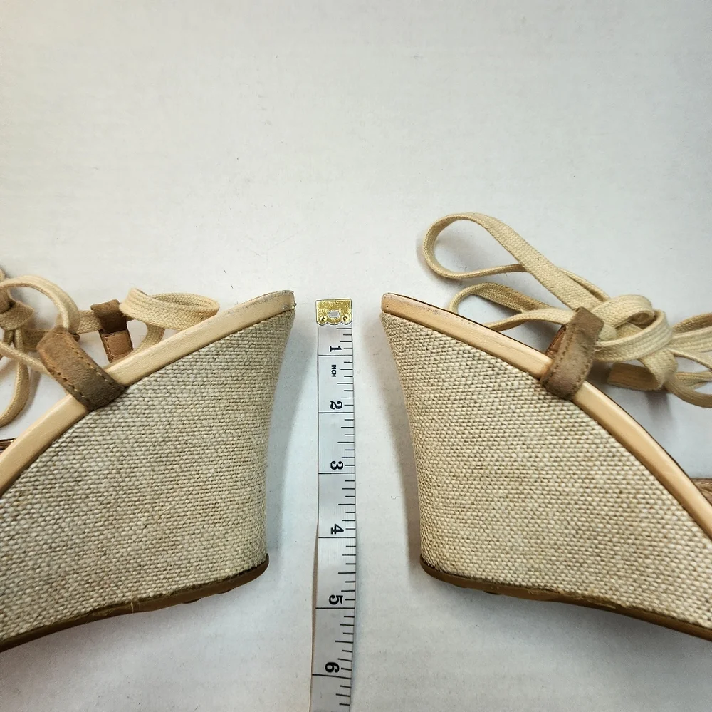 🌸Tod's Elegant Beige Wedge Sandals‎ 8